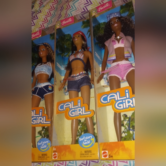 (3) NIB 2003 Barbie Cali Girl: Teresa, Lea, & Christie Barbie Dolls - Picture 2 of 7